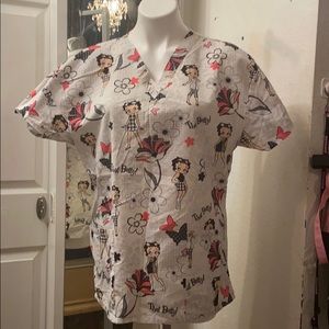 Betty boop scrub top size large like new